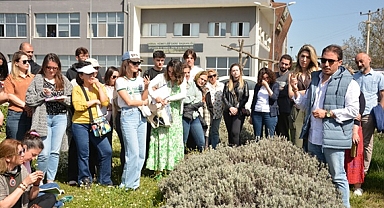 13. UYGULAMALI TIBBİ VE AROMATİK BİTKİ YETİŞTİRİCİLİĞİ KURSİYERLERİ MEZUN OLDU