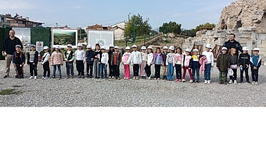 MİNİK KÂŞİFLERDEN İZNİK’İN EŞSİZ TARİHİNE YOLCULUK