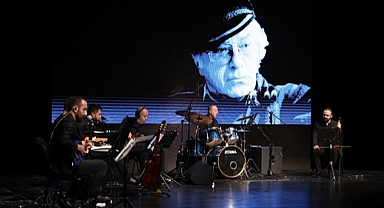 İLK SERGİ ATTİLÂ İLHAN 100 YAŞINDA-BEN SANA MECBURUM 