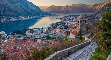 KARADAĞ, TÜRK VATANDAŞLARINA VİZE UYGULAMAYA BAŞLADI