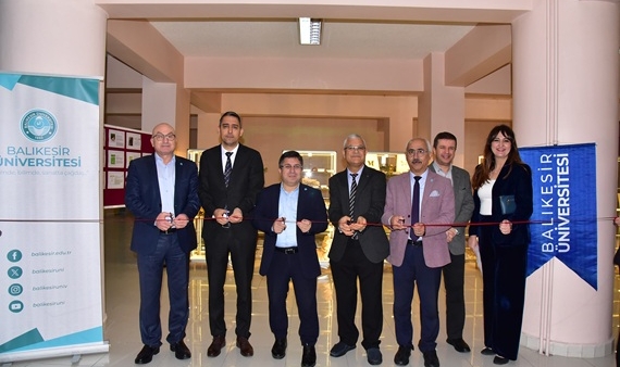 BAÜN’DE BİYOLOJİK ÖRNEKLER SERGİSİ AÇILDI