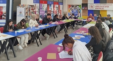 EĞİTİMİ PROF.DR. MUSTAFA BÖYÜKATA VERDİ