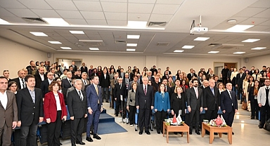 PROF. DR. UMAY TÜRKEŞ GÜNAY SEMPOZYUMU ANKARA HACI BEKTAŞ VELİ ÜNİVERSİTESİNDE GERÇEKLEŞTİRİLDİ