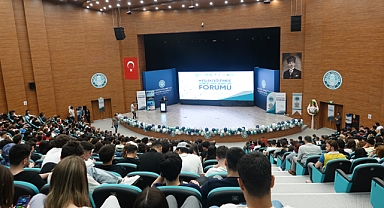 MESLEKİ EĞİTİMİN GELECEĞİ BAKAN YARDIMCISI OSMAN BOYRAZ'LA BERABER MASAYA YATIRILDI