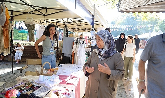 ''MEYDAN KADINLARIN'' PAZARINA BÜYÜK İLGİ